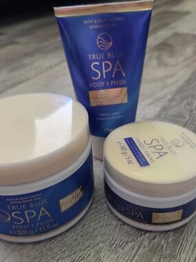 Bath & Body Works True Blue Spa Foot Care Set 3 Piece Smoothing Scrub Heel Soak